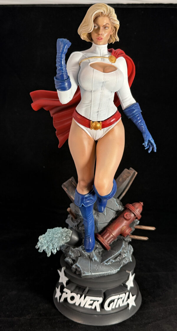 Figurine Power Girl Fanart