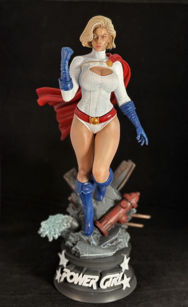 Figurine Power Girl Fanart