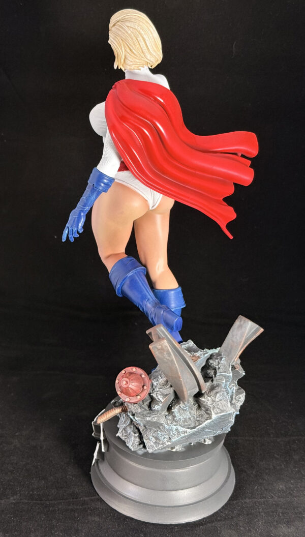 Figurine Power Girl Fanart