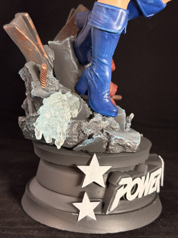 Figurine Power Girl Fanart