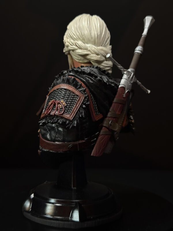 IMG_5442 BUST CIRI FAN ART